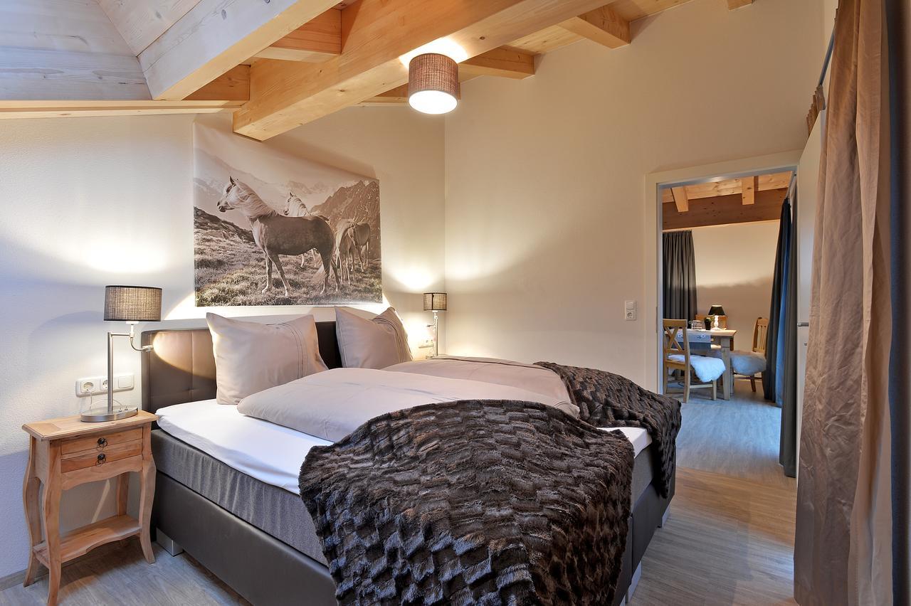 Narzenhof Wellness Chalets, Familien & Luxus Apartments Am Bauernhof Sankt Johann in Tirol Exterior foto
